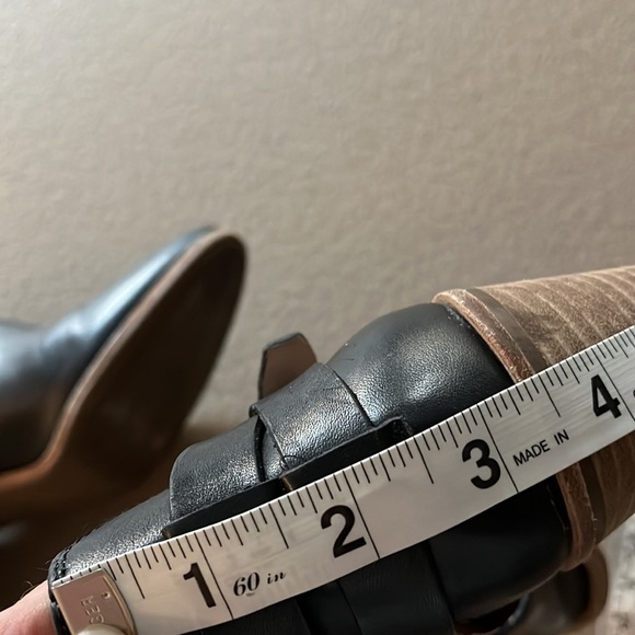 G H BASS & CO Sylvia Ankle Black Leather Bootie - Size 8 - Picture 9 of 9